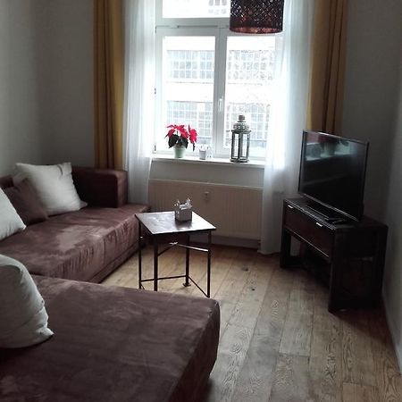 Apartment Am Kanal Leipzig Exterior photo